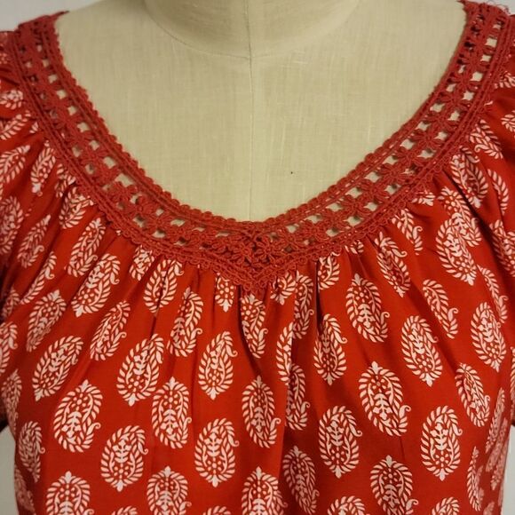 rebecca Malone Medium V-Neck Patterned Top size medium - Picture 3 of 9